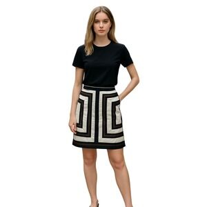 White House Black Market Skirt Geometric Print Career Work Chic Size 4